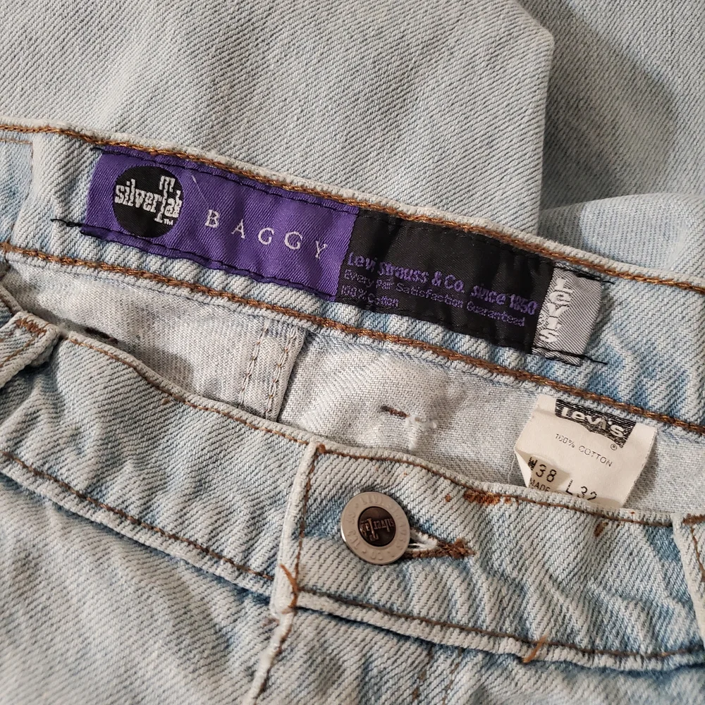 Y2K 90s Levis Silvertab Baggy Mens Light Wash Denim Skater Jeans USA Size 38x32 - Picture 8 of 9